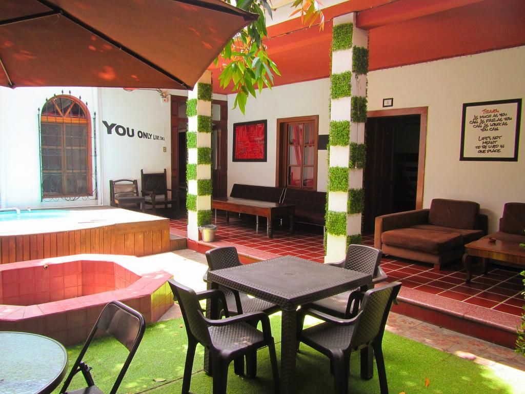 Capsule Hostel Guatemala City Exterior photo