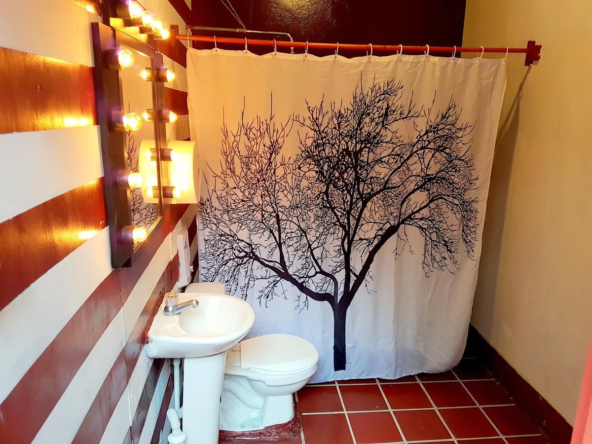 Capsule Hostel Guatemala City Exterior photo