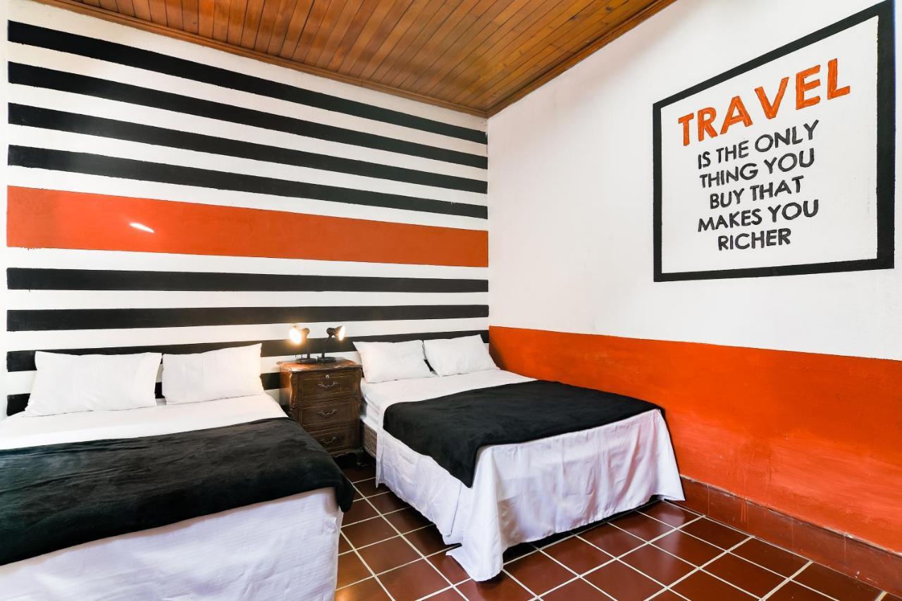 Capsule Hostel Guatemala City Exterior photo
